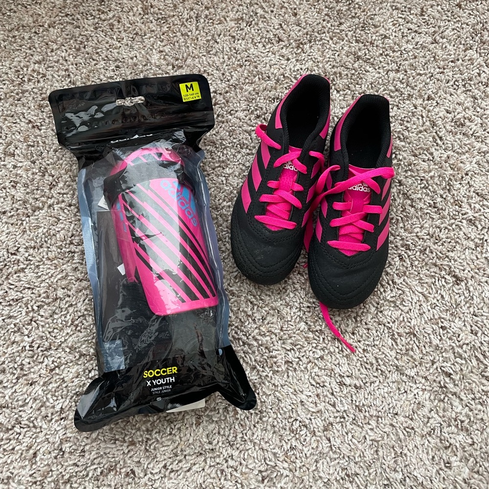 Adidas soccer bundle 🥅 ⚽️